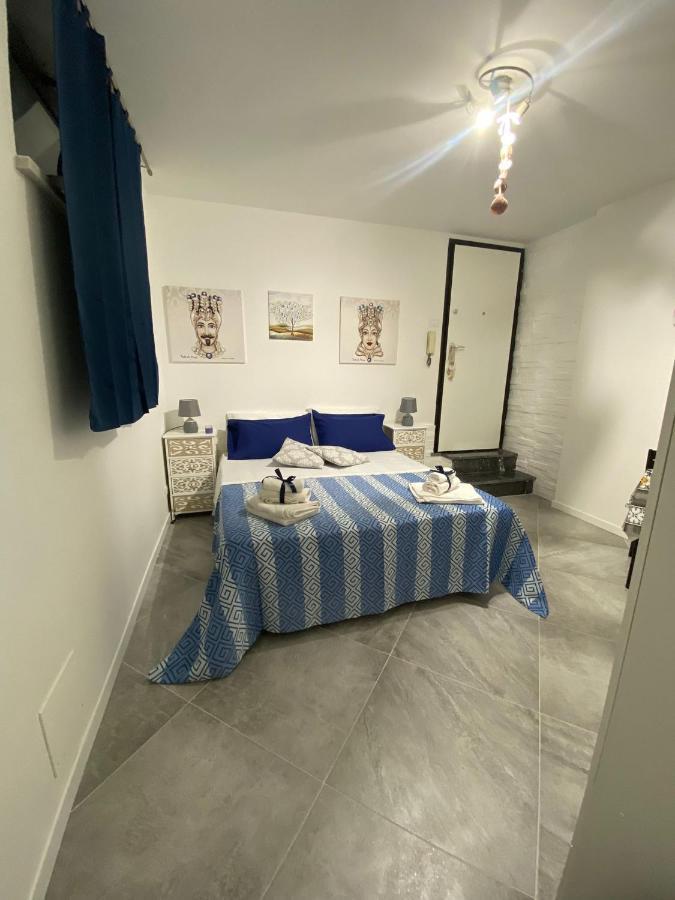 Al Centro Di Tutto Apartment Палермо Екстериор снимка