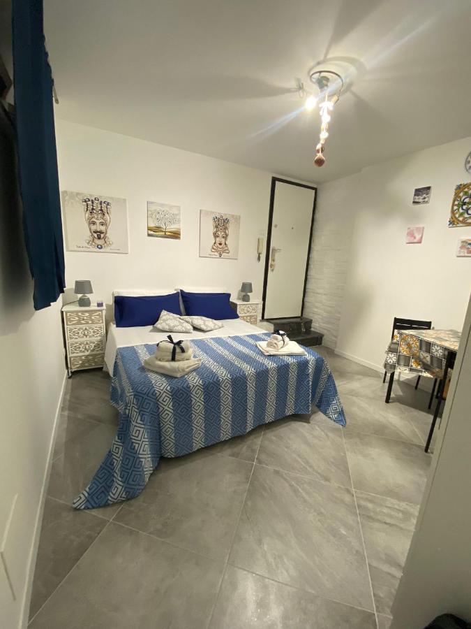 Al Centro Di Tutto Apartment Палермо Екстериор снимка